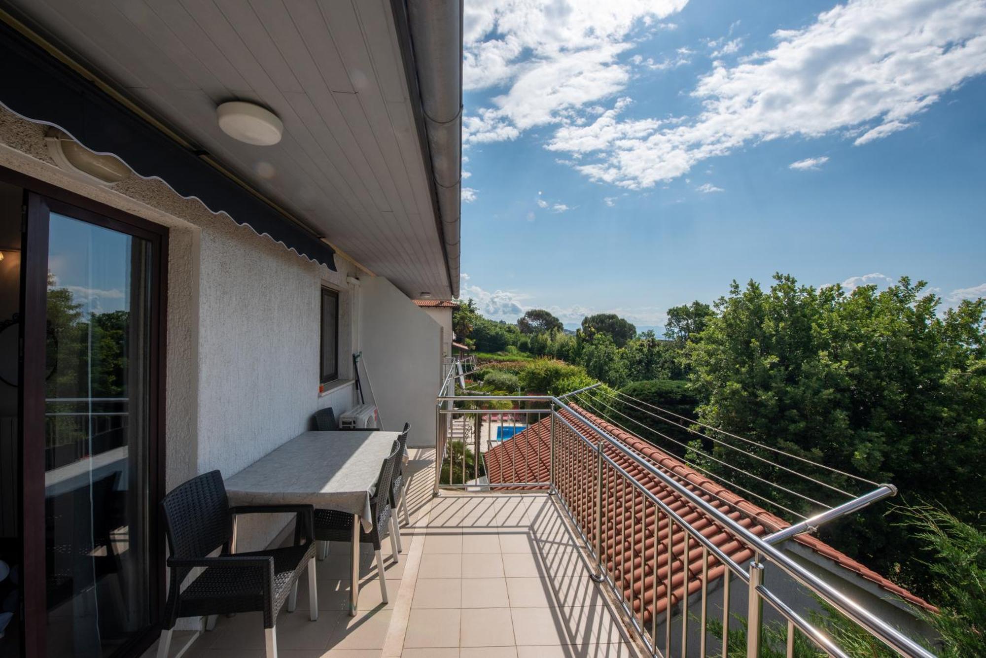 Apartments Dorijan With Pool Матулі Номер фото